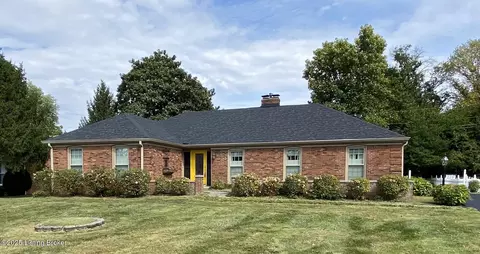 119 Mcmakin Mnr, La Grange, KY 40031