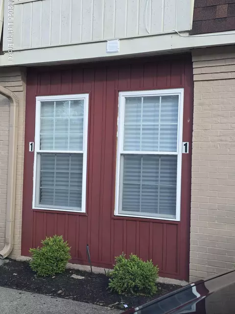 1966 Goldsmith Ln # B-3, Louisville, KY 40218
