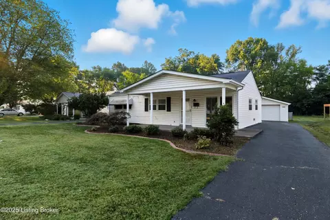 1842 Heaton Rd, Louisville, KY 40216