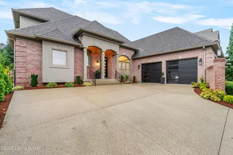 1114 Balmoral Dr, Louisville, KY 40205