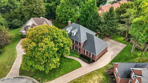 3000 Westfair Cv, Louisville, KY 40241