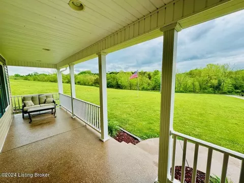 Exterior - 1148 Long Run Rd, Springfield, KY 40069 photo 3 of 8