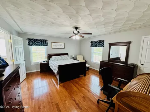 Bedroom - 1148 Long Run Rd, Springfield, KY 40069 photo 1 of 8