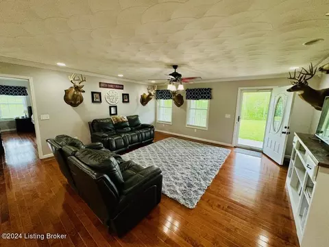 Other - 1148 Long Run Rd, Springfield, KY 40069 photo 4 of 11