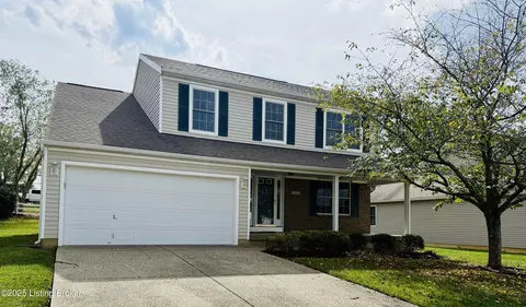 6716 Bluffview Cir, Louisville, KY 40299
