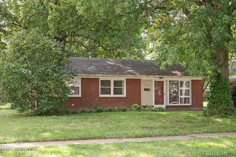 3504 Terrier Ln, Louisville, KY 40218