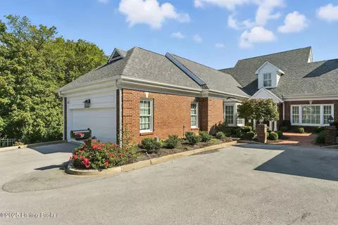 39 Brownsboro Hill Rd, Louisville, KY 40207