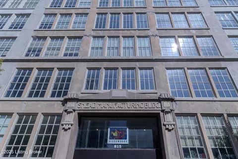 815 W Market St #807, Louisville, KY 40202