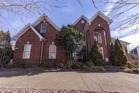 14605 Cressington Cir, Louisville, KY 40245