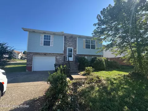 465 Wagon Wheel Trl, Radcliff, KY 40160