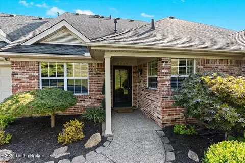 8209 Torrey Pines Ct, Louisville, KY 40291