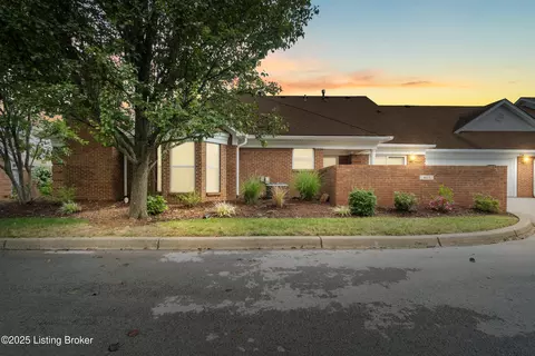 411 Eastgate Village Wynde, Louisville, KY 40223