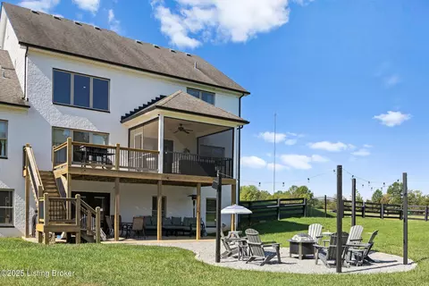 199 Crabapple Ln, Louisville, KY 40245