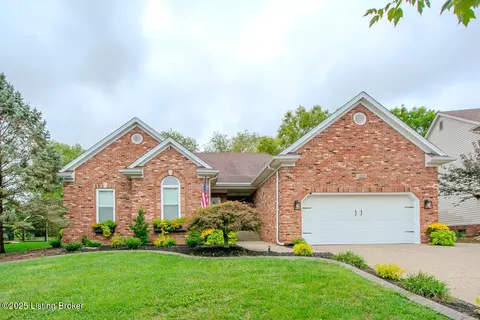 13808 Lakemont Ct, Louisville, KY 40299