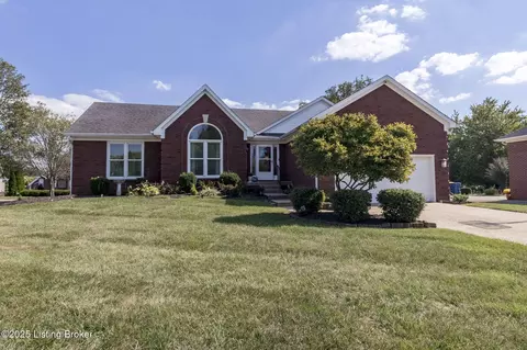 13106 Dogwood Forest Ct, Louisville, KY 40245