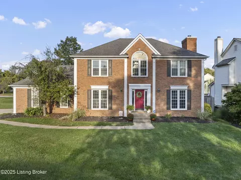 511 Evergreen Place Ct, Louisville, KY 40223