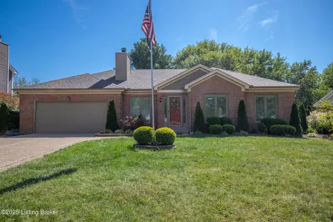 12108 Valley Dr, Goshen, KY 40026