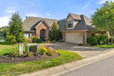 1916 Rivers Landing Dr, Prospect, KY 40059