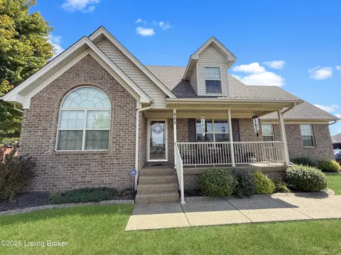 150 Crimson Creek Dr, Mount Washington, KY 40047