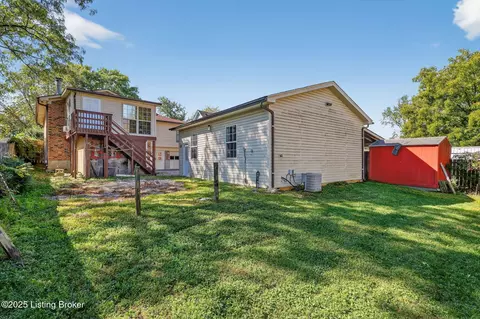 10113 Settlers Crest Ln, Jeffersontown, KY 40299