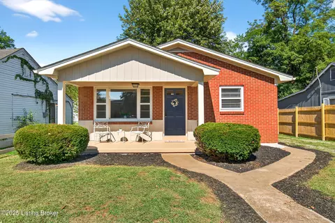 204 E Muir Ave, Bardstown, KY 40004
