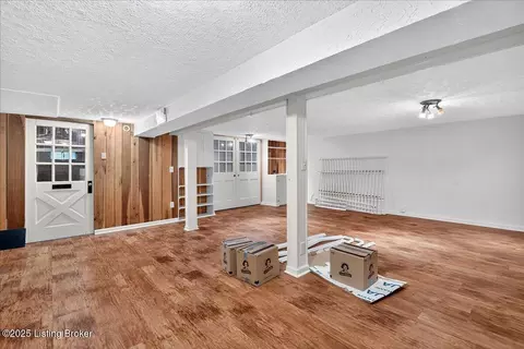 Other - 887 Stringer Ln, Mount Washington, KY 40047 photo 6 of 7