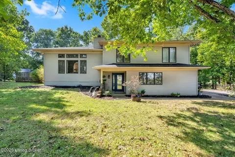 265 Spruce Ln, Mount Washington, KY 40047