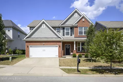 8515 Long Bow Ln, Louisville, KY 40291