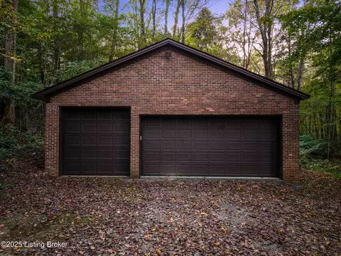 Exterior - 7111 Branden Dr, Georgetown, IN 47122 photo 6 of 18