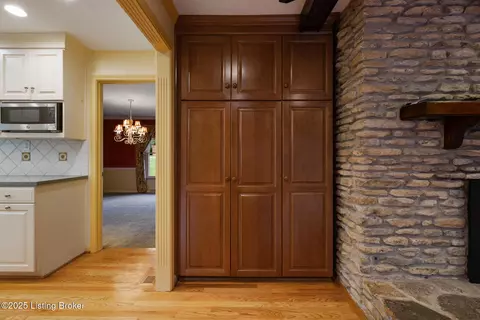 Entry Way - 7111 Branden Dr, Georgetown, IN 47122 photo 1 of 5