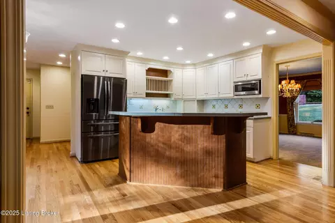 Kitchen - 7111 Branden Dr, Georgetown, IN 47122 photo 1 of 4