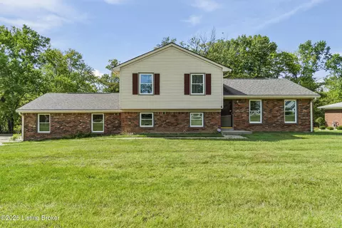 4012 Cumberland Dr, La Grange, KY 40031