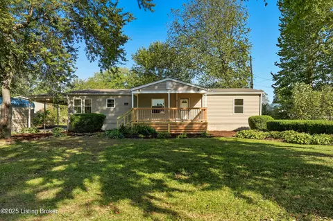 38 Woodstock Cir, La Grange, KY 40031