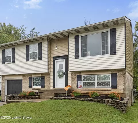 1814 Flagstaff Ct, Louisville, KY 40223