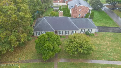 7900 Barbour Manor Dr, Louisville, KY 40241