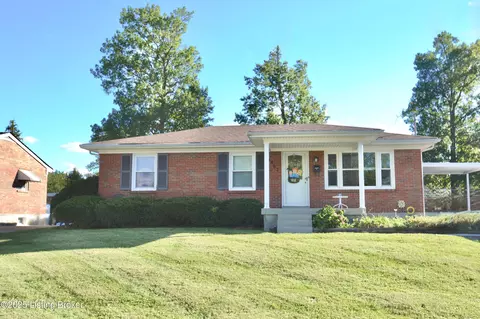 4802 Rossmoor Dr, Louisville, KY 40219