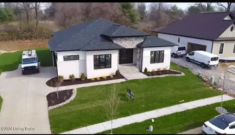 48 Thomas Farm Dr, Louisville, KY 40299