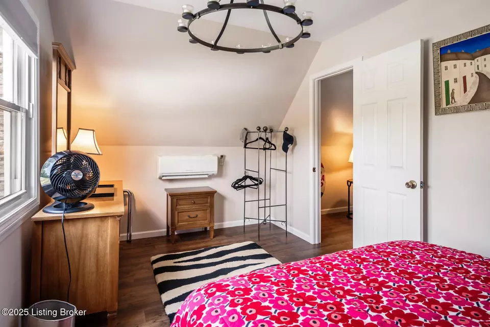 Bedroom - 1711 Long Branch Fork Rd, Turners Station, KY 40075 photo 10 of 11