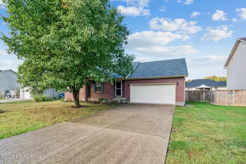 502 Shady Glen Cir, Shepherdsville, KY 40165
