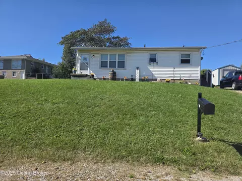131 Stout Ln, Mount Washington, KY 40047