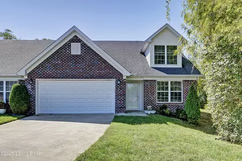 6648 Woods Mill Dr, Louisville, KY 40272