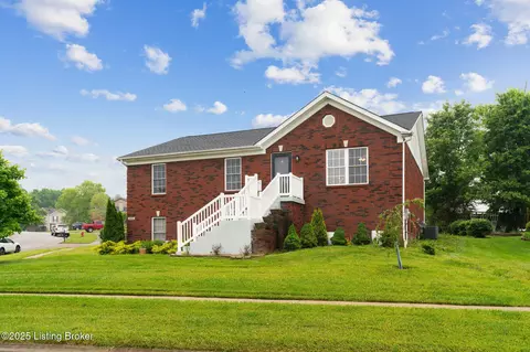 405 Buckman Station Ct, Simpsonville, KY 40067
