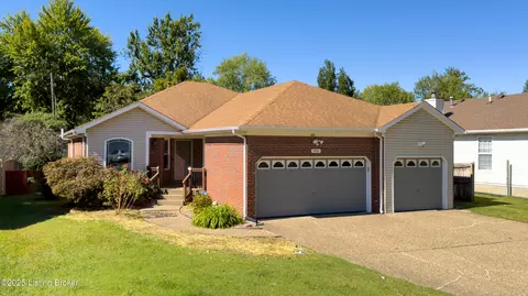 7802 Appleview Ln, Louisville, KY 40228