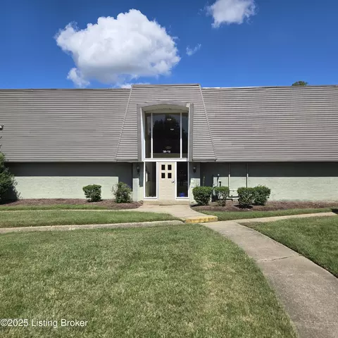 706 La Fontenay Ct, Louisville, KY 40223