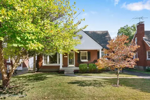 809 Cannons Ln, Louisville, KY 40207