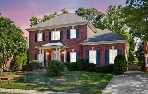 215 Coralberry Rd, Louisville, KY 40207