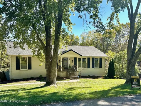 5316 Arrowshire Dr, La Grange, KY 40031