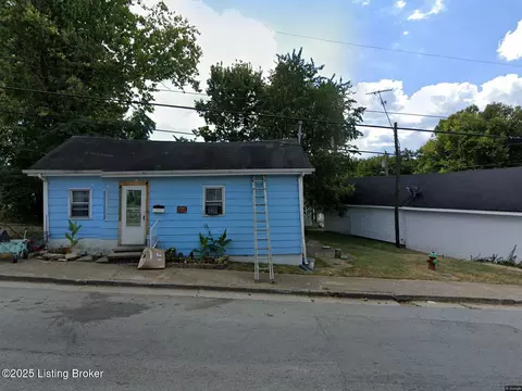 439 W 8th St, Paris, KY 40361