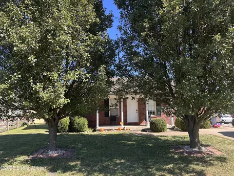 104 Crystal Springs Dr, Bardstown, KY 40004