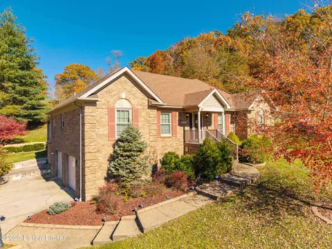 3303 Gatecreek Rd, Louisville, KY 40272